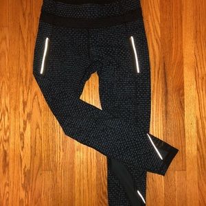 *RARE* Lululemon Inspire Tight II